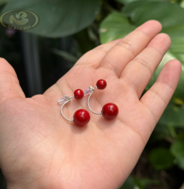 Bông tai ren vặn san hô đỏ Bông tai ren vặn san hô đỏ