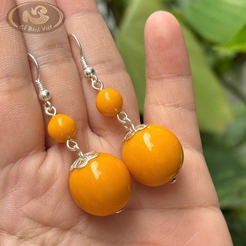 Bông tai san hô vàng 8x18mm